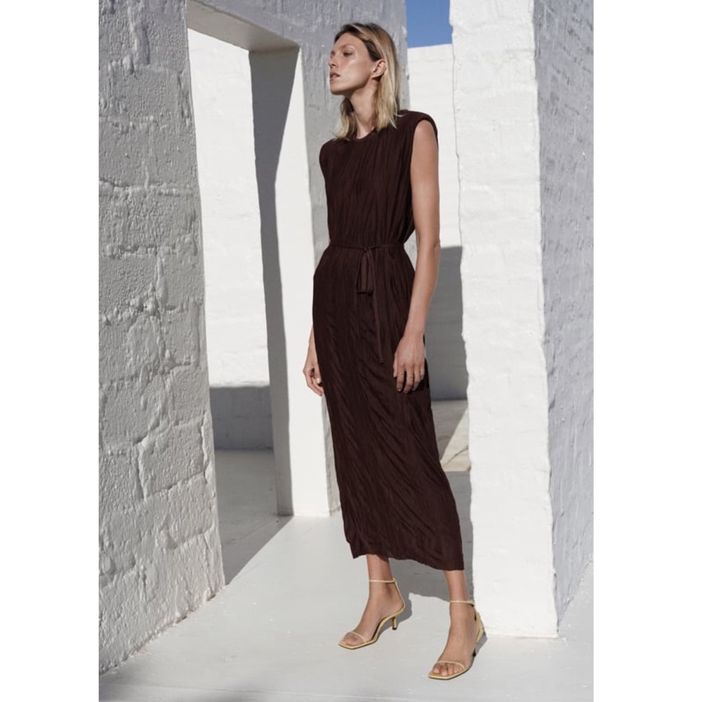 Zara Wrnkle-Look Midi Dress with Shoulder Pads